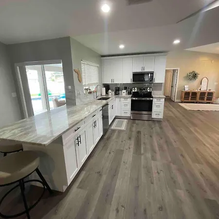 Pelican House 4 Bedrooms Free Heated Pool Cape Coral Exterior photo