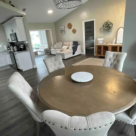 Pelican House 4 Bedrooms Free Heated Pool Cape Coral Exterior photo