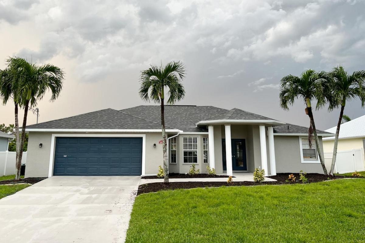 Hébergement de vacances Pelican House 4 Bedrooms Free Heated Pool Cape Coral